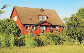Cozy Home In Strängnäs With Sauna